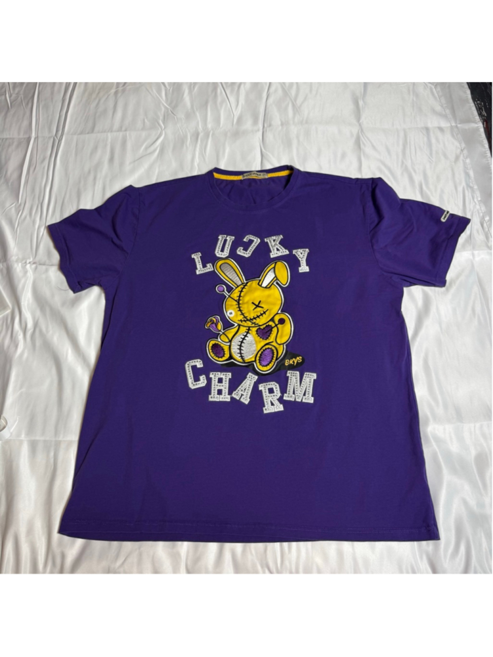 Men's LUCKY CHARM Purple Short Sleeve Tee 3XL with Yellow Bunny Graphic